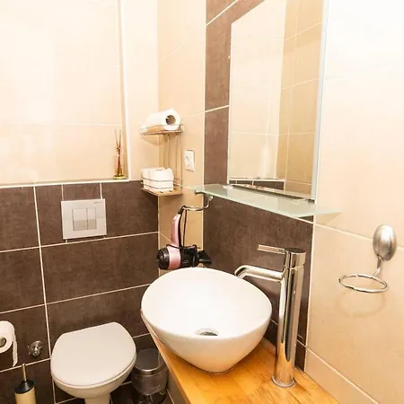 Apartman Galata Tiny 1br House *